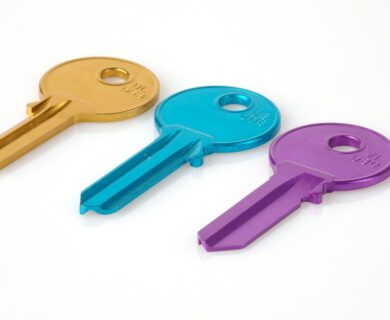 three assorted-color keys